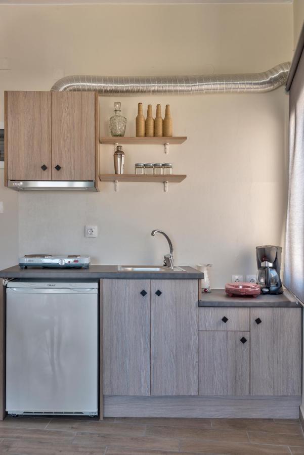 Guesthouse Eri Кинион Экстерьер фото